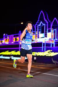 BIB: 40039
                            <button type="button" onclick="openModal(22861027)" class="btn btn-primary btn-sm float-right btn-popup" data-toggle="modal" data-target=".modal-high-quality">
                        <i class="fas fa-shopping-cart"></i> Add to Cart
                    </button>
                                            <button type="button" onclick="isThisMe(22861027, true)" class="btn btn-success btn-sm float-right btn-popup btn-isme hidden" data-toggle="tooltip" data-placement="bottom" title="นี่คือรูปของคุณใช่ไหม คลิกที่นี่เพื่อเอาเข้าอัลบั้ม">
                        <i class="fas fa-plus"></i> Add to album
                    </button>
                    <button type="button" onclick="isThisMe(22861027, false)" class="btn btn-warning btn-sm float-right btn-popup btn-isnotme hidden">
                        <i class="fas fa-ban"></i> Remove from album
                    </button>